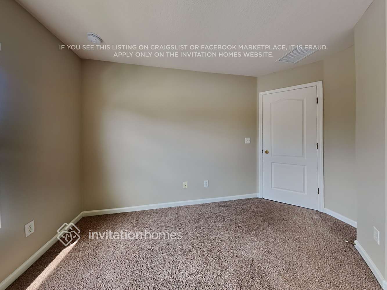 Building Photo - 15827 Canoe Creek Dr