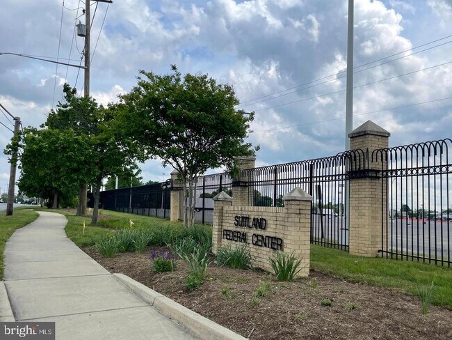 Building Photo - 2715 Evansgreen Dr