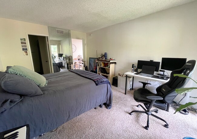 Building Photo - 6416 Friars Rd