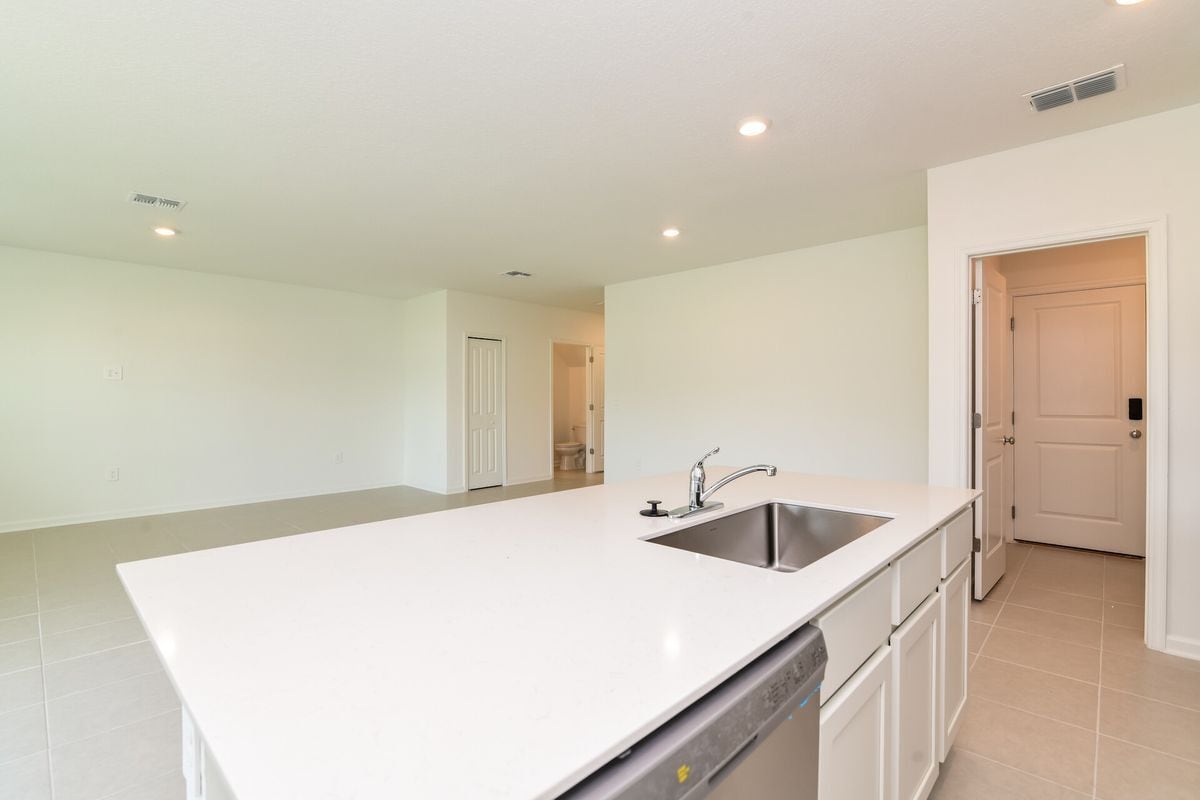 Building Photo - 4636 Hikers Dr