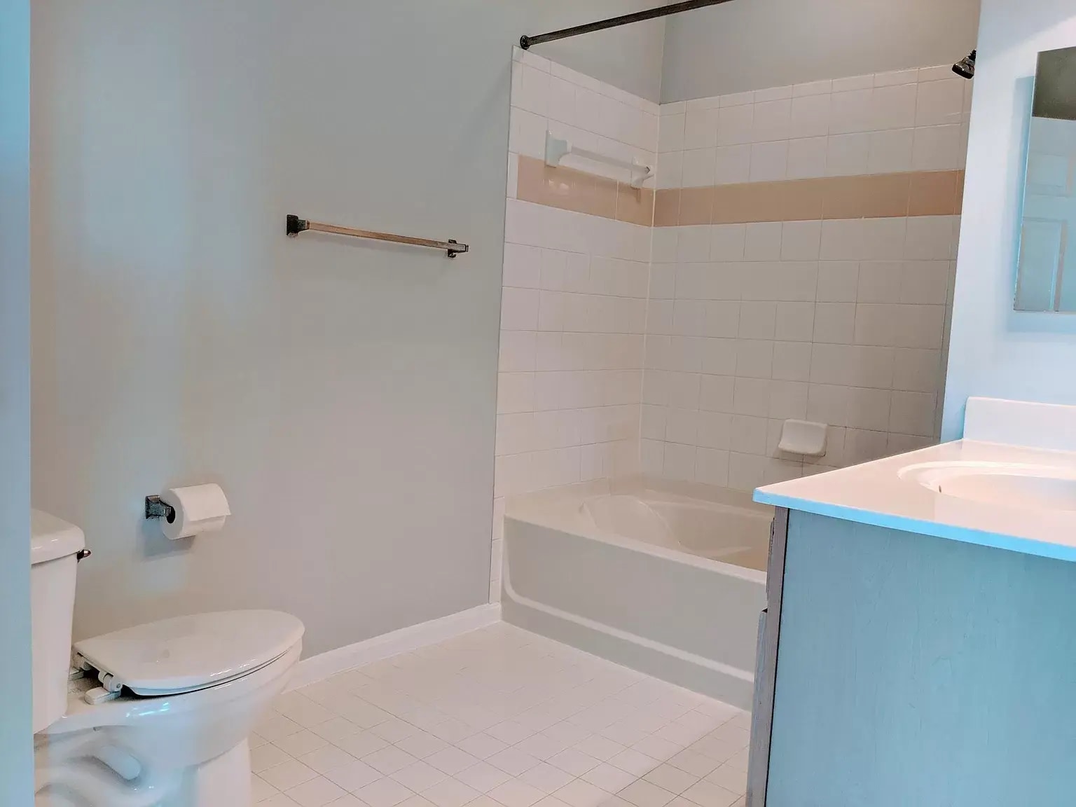 Bathroom - 2465 Army Navy Dr