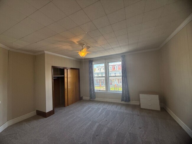Building Photo - 3 bedroom 1.5 bathroom Town-home for rent in Carlisle