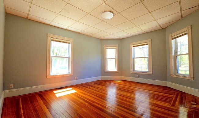 Building Photo - 48 Boylston St