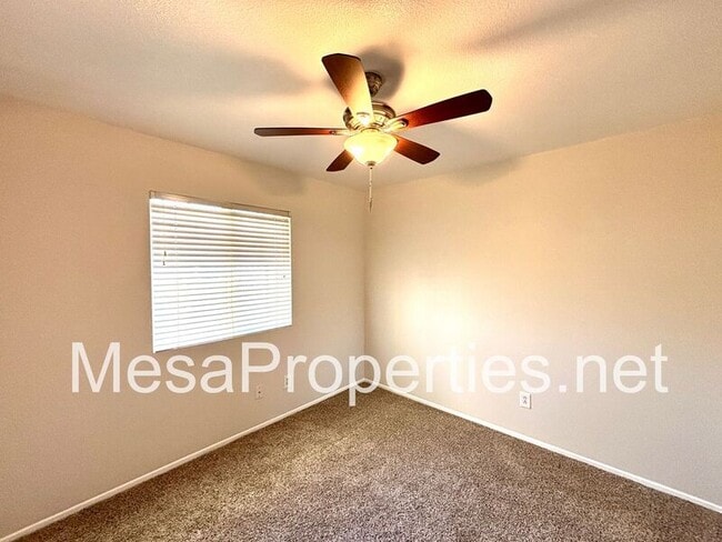 Building Photo - 13720 Thrush Ct