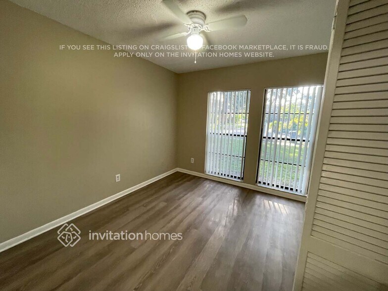 Building Photo - 14734 Oak Vine Dr