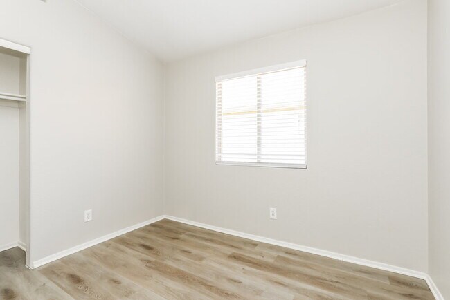 Building Photo - 9454 E Pale Blue Topaz Ln