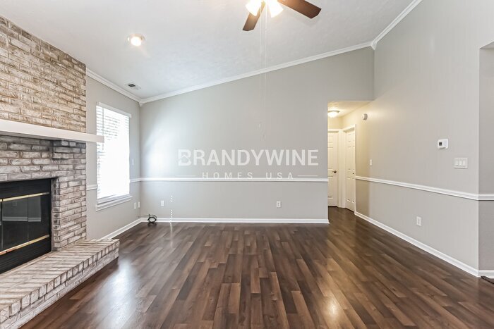 Building Photo - 601 Springmill Dr