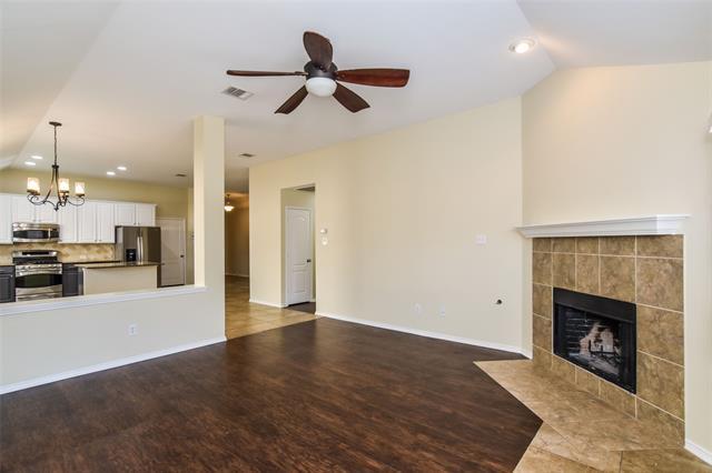 Building Photo - 9409 Caliente Dr