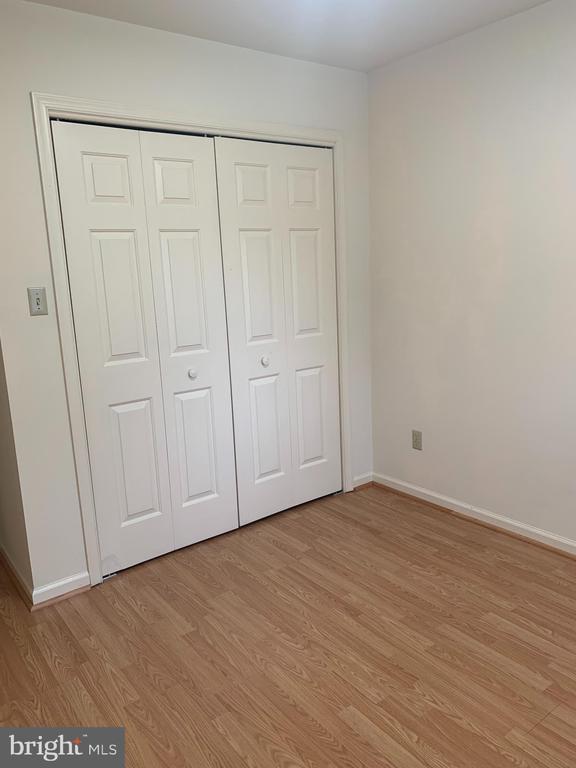 Building Photo - 207 N Linden Ave