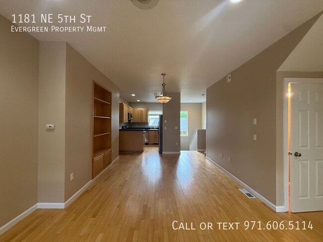 Building Photo - 1181 NE 5th St