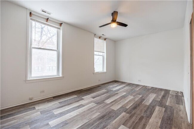 Building Photo - 1844 W Henderson St