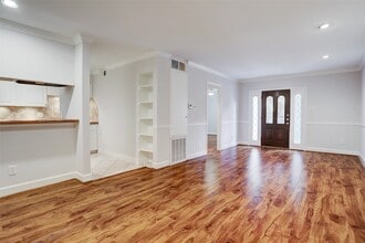 Building Photo - 3131 Cummins St