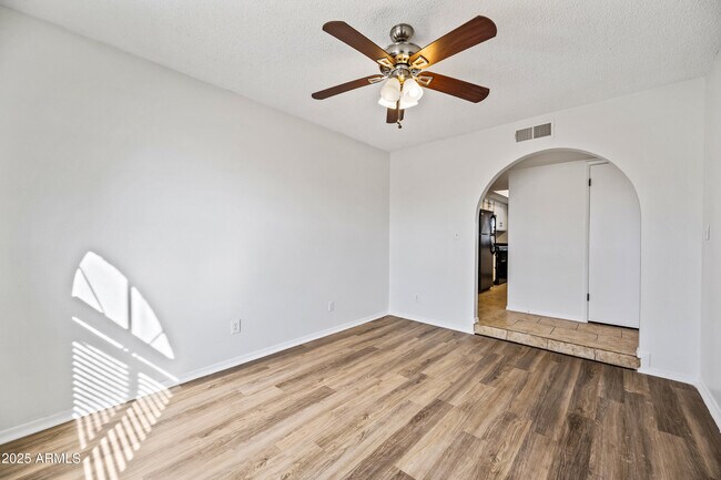 Building Photo - 2211 N Bullmoose Dr