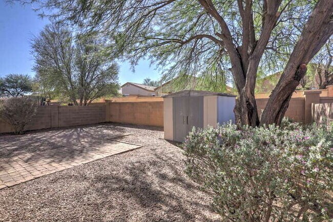 Building Photo - Rancho Sahuarita Home