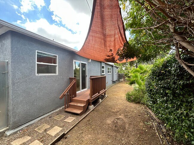 Building Photo - Charming 3BD/2BA w/ A/C, Attached Garage, and Large Yard in La Mesa!