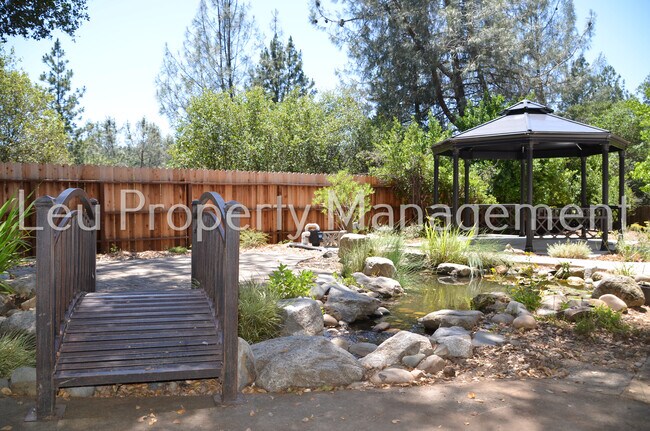 Building Photo - 1098 Cindy Ct