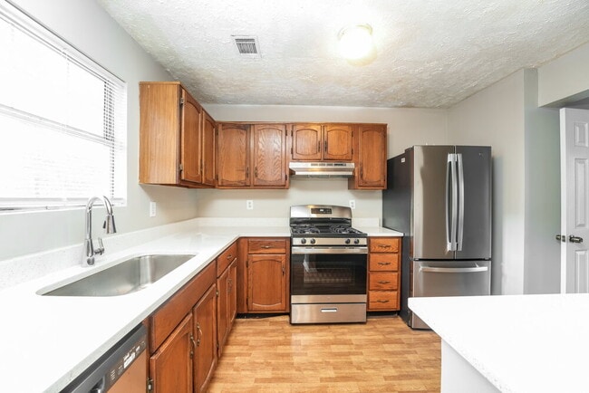 Building Photo - 1418 Stonegate Point