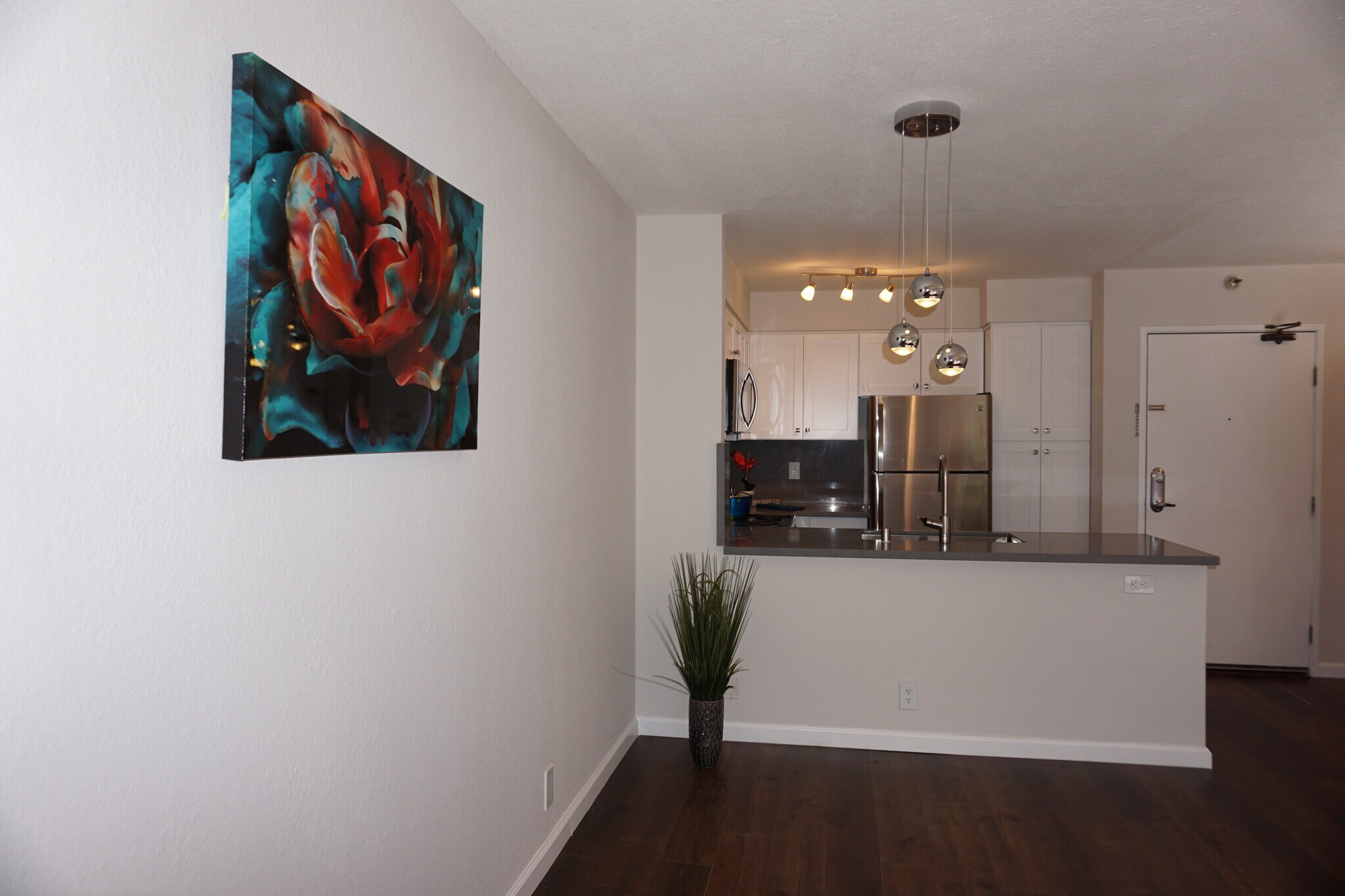 Building Photo - 39199 Guardino Dr