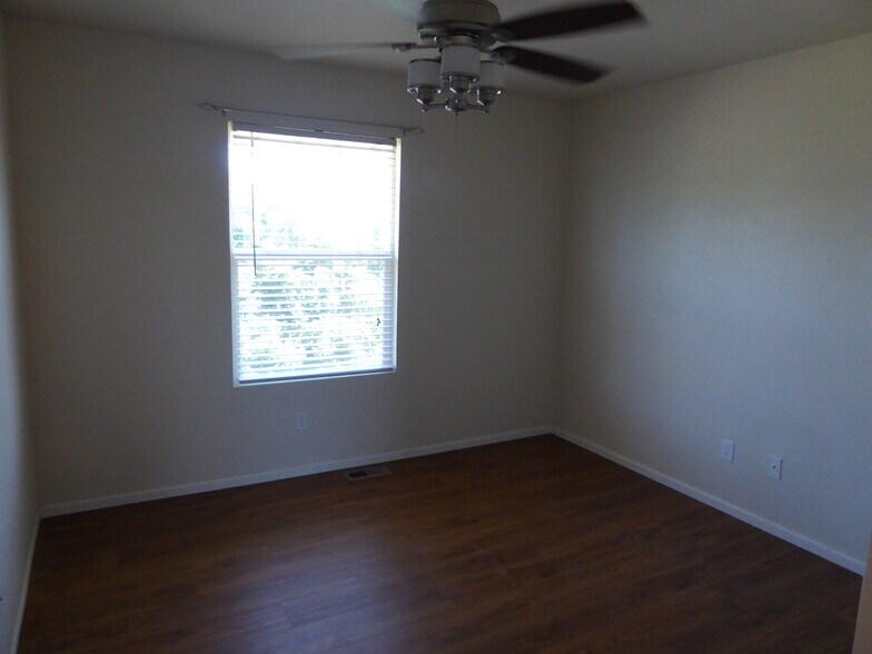 Building Photo - 2227 Brightwater Dr