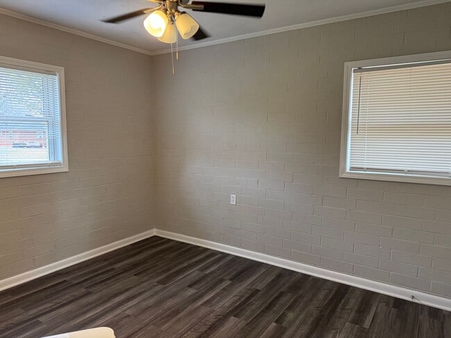 Building Photo - Updated Two Bedroom Duplex in Lincolnton