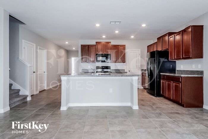 Building Photo - 10111 Paradise Fish Dr