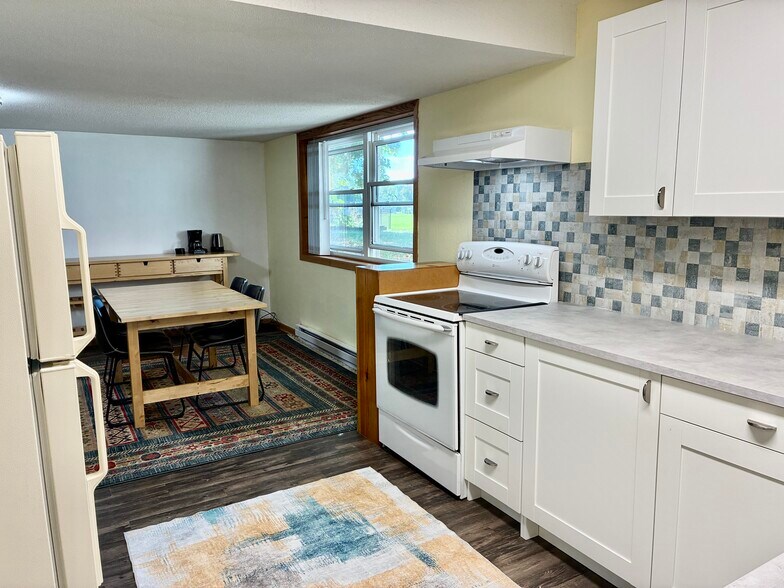 Building Photo - 317 N Wasson Ln