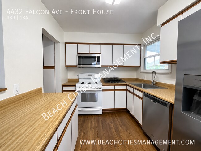 Building Photo - 4432 Falcon Ave