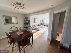 Building Photo - 3463 W Queen Ln