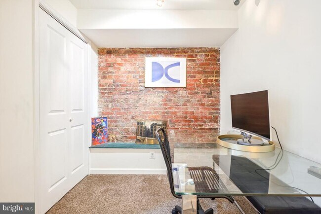 Building Photo - 1514 21st St NW