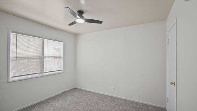 Building Photo - Cozy and Cute 2bedroom 1 bathroom duplex in Vallejo!