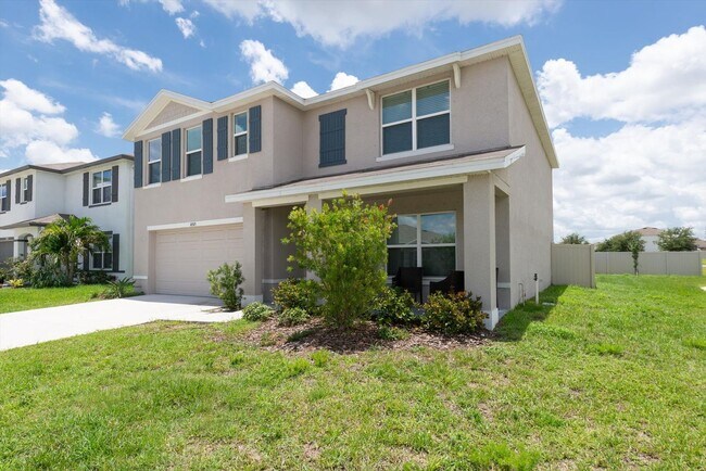 Building Photo - Available now in Wimauma | Spacious 5BR Home with 2,600+ Sqft