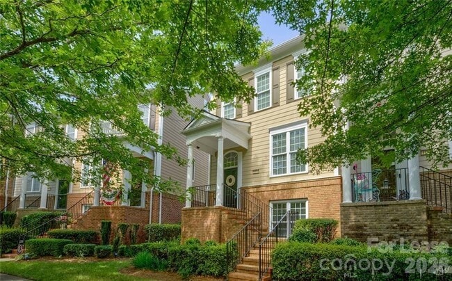 Building Photo - 1104 Drayton Ct