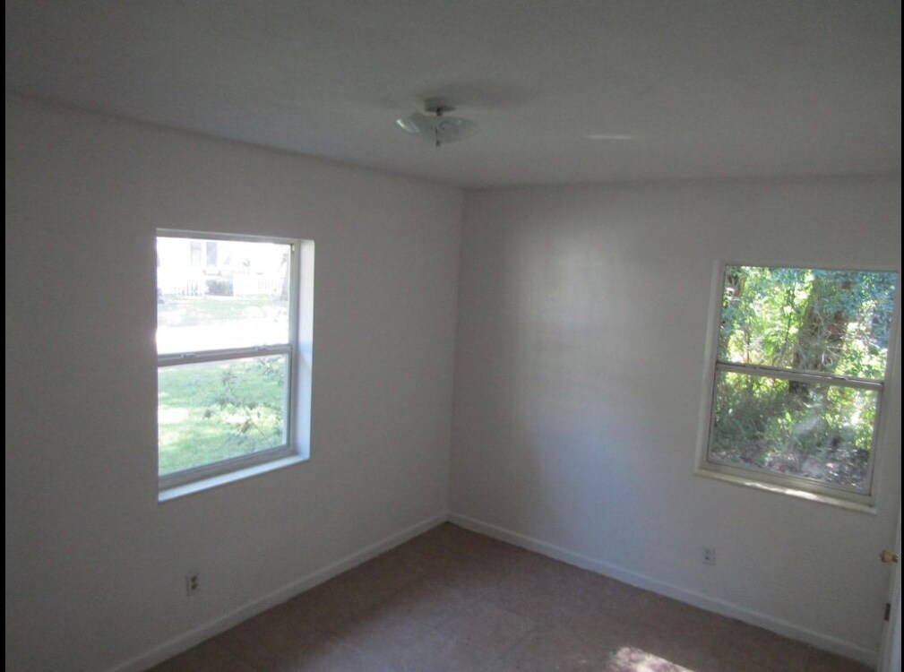 Bedroom 1 - 144 W Michigan Ave