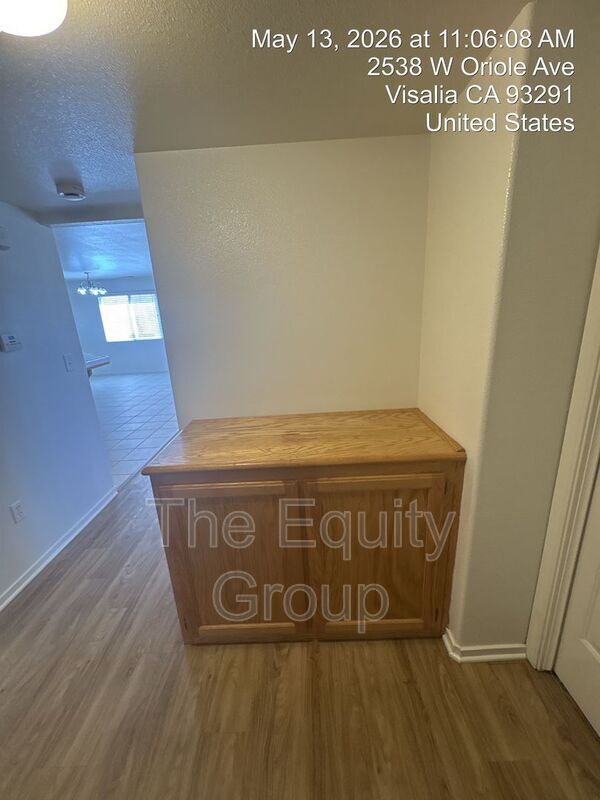 Building Photo - 2534 W Oriole Ave
