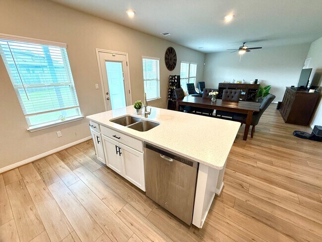 Building Photo - COMING SOON! GORGEOUS Two-Story 4 Bedroom ...