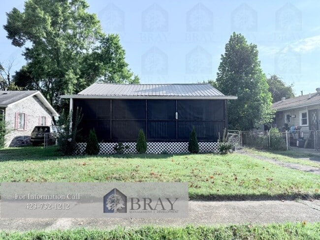 Primary Photo - Modern 2-Bedroom Home with Screened Porch ...