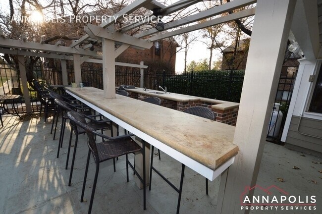 Building Photo - 1227 gemini drive #k