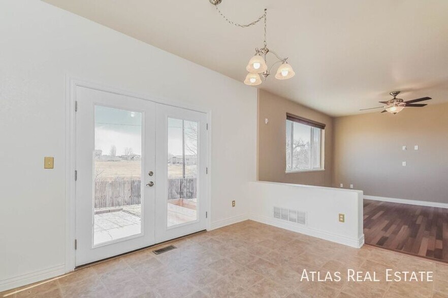 Building Photo - 430 Winebrook Way