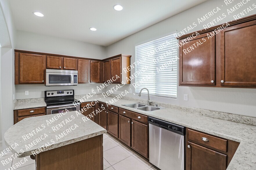 Building Photo - 17746 W Banff Ln