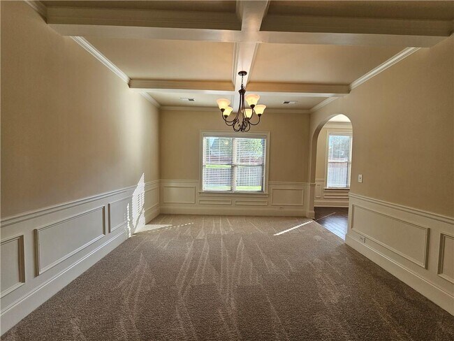 Building Photo - 1550 Horseshoe Creek Ln