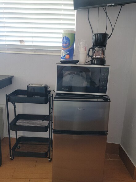 Building Photo - 1233 S Atlantic Ave