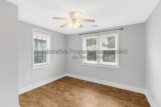 Building Photo - 2025 Eppinger St