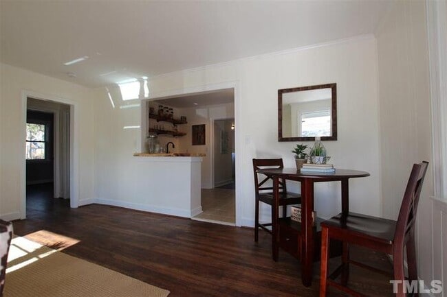 Building Photo - Updated single-family home in downtown Raleigh