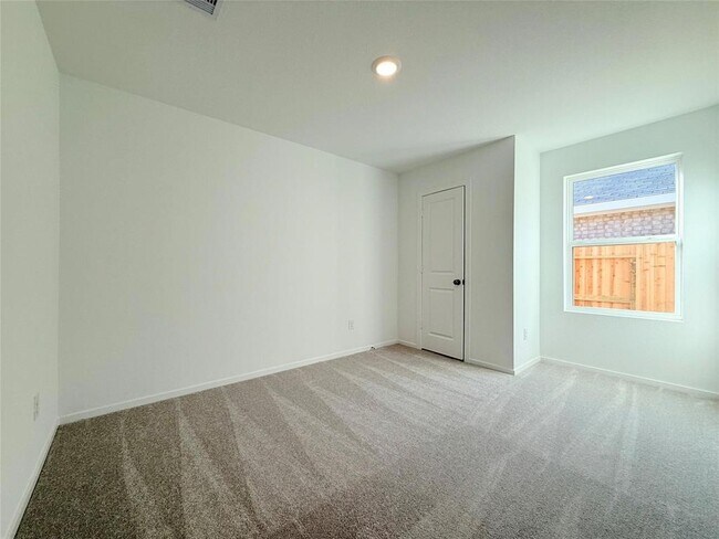 Building Photo - 6818 Eastern Cottonwood Ln