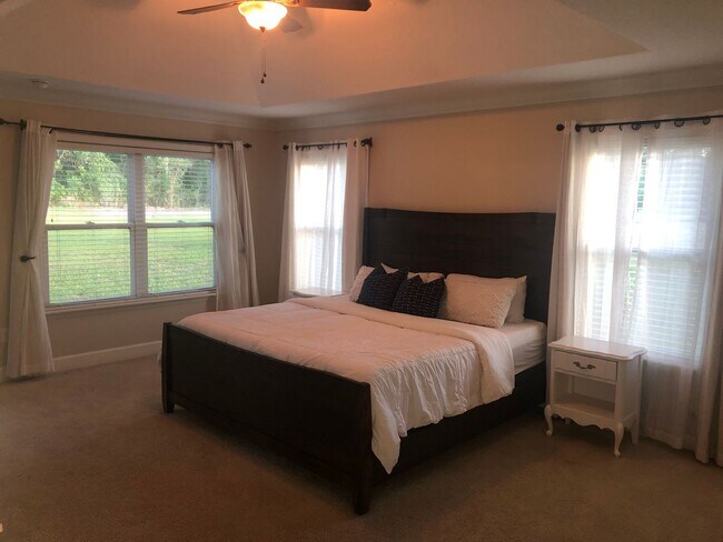 Building Photo - Beautiful Home In Cinnamon Hills