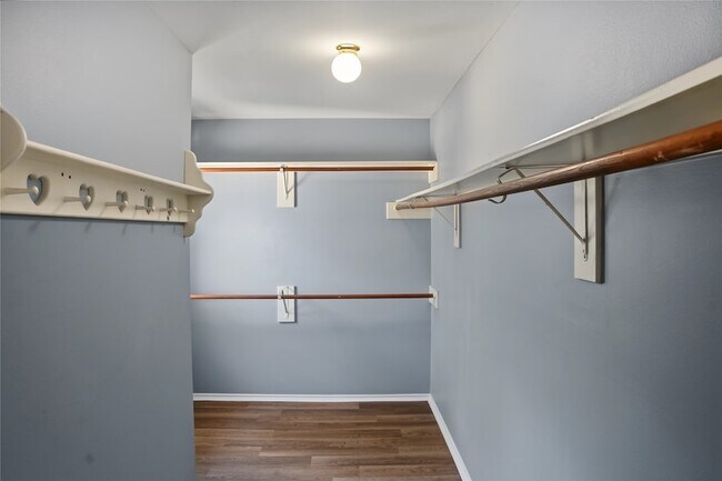 Building Photo - 3907 Starbridge Pointe Ln