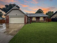 Building Photo - 8020 S 88th E Ave