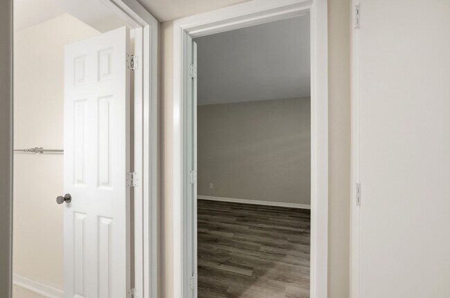 Building Photo - 6132 Heath Ridge Ct