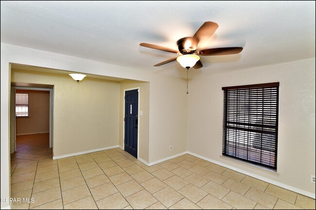 Building Photo - 4504 R J Lunn Ct