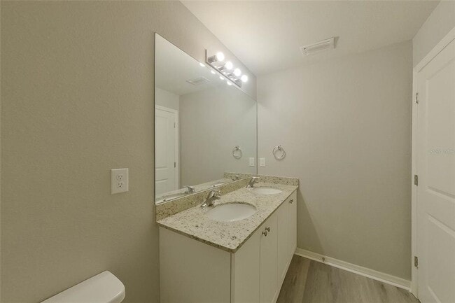 Building Photo - 2838 NW 19th Pl